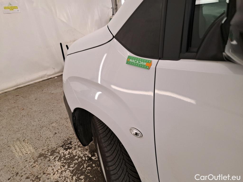  Citroen  Berlingo CITROEN  Van  2018  4P  Fourgonnette Taille XL 950kg BlueHDi 100  BVM #17