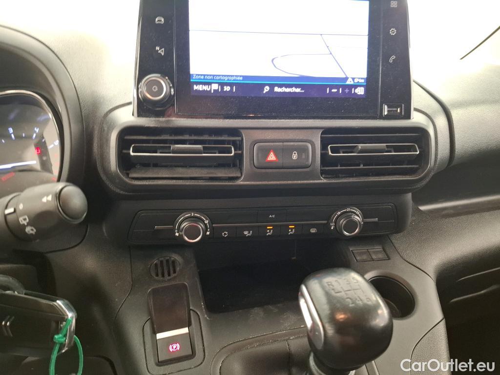  Citroen  Berlingo CITROEN  Van  2018  4P  Fourgonnette Taille XL 950kg BlueHDi 100  BVM #27