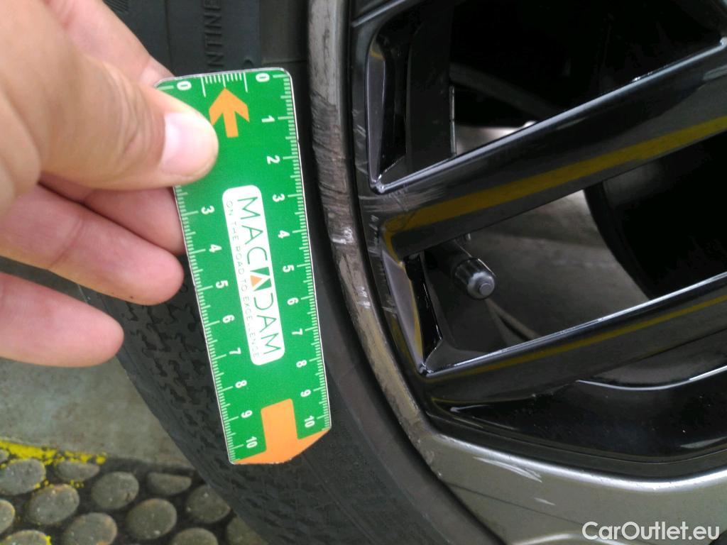  Citroen  C4  Berline Feel Pack 1.2 PureTech 130CV BVA8 E6d #25