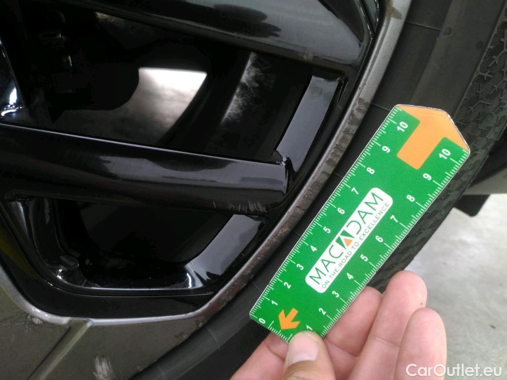  Citroen  C4  Berline Feel Pack 1.2 PureTech 130CV BVA8 E6d #28