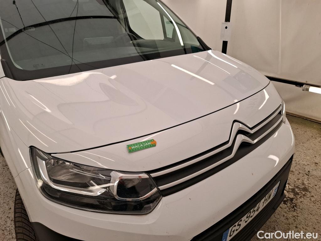  Citroen  Berlingo CITROEN  Van  2018  4P  Fourgonnette Taille XL 950kg BlueHDi 100  BVM #35