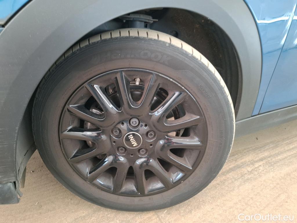  Mini  Cooper MINI Mini / 2021 / 5P / Berline One Finition Business Design 102 ch BVA7 #9