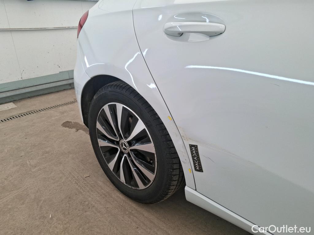  Mercedes  A-Klasse MERCEDES-BENZ Classe A Compact / 2018 / 5P / Berline A 180 d Business Line 8G-DCT #18