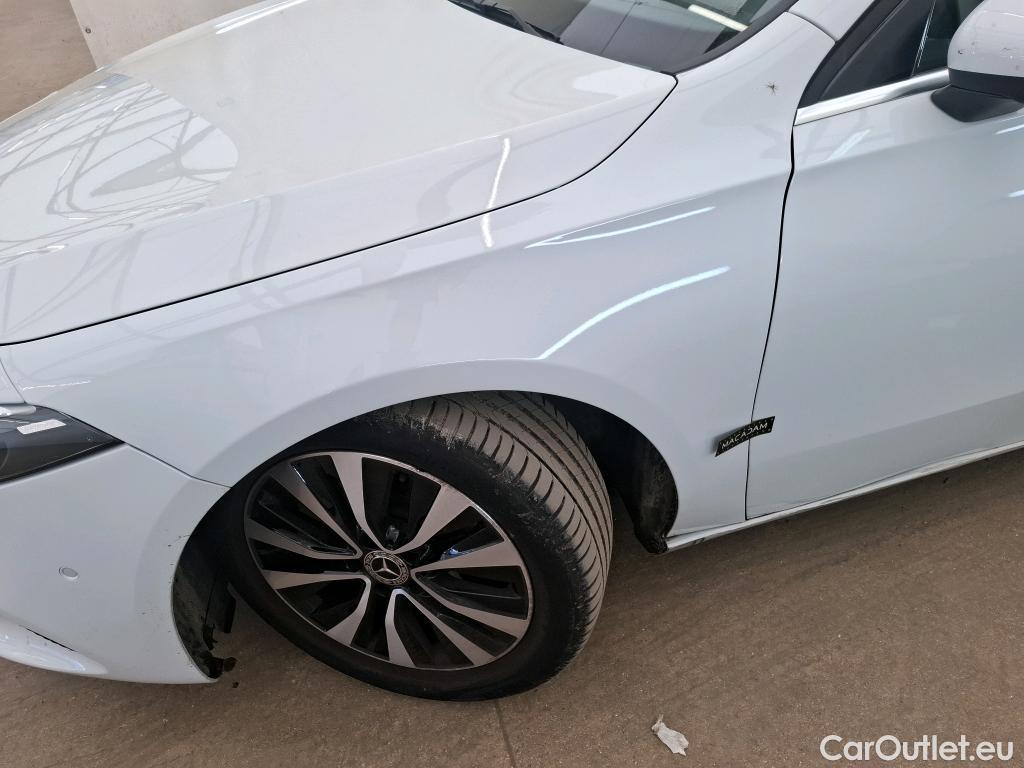  Mercedes  A-Klasse MERCEDES-BENZ Classe A Compact / 2018 / 5P / Berline A 180 d Business Line 8G-DCT #30