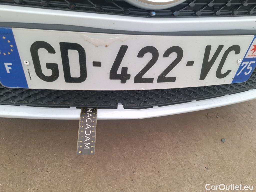  Mercedes  A-Klasse MERCEDES-BENZ Classe A Compact / 2018 / 5P / Berline A 180 d Business Line 8G-DCT #81