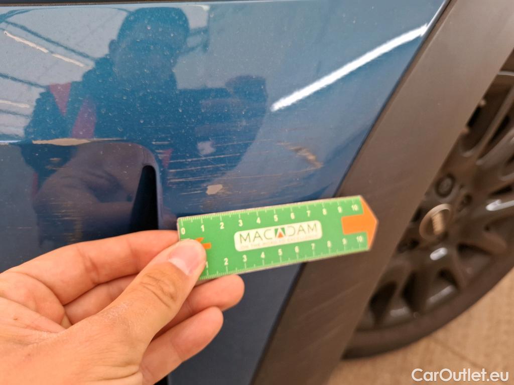  Mini  Cooper MINI Mini / 2021 / 5P / Berline One Finition Business Design 102 ch BVA7 #5