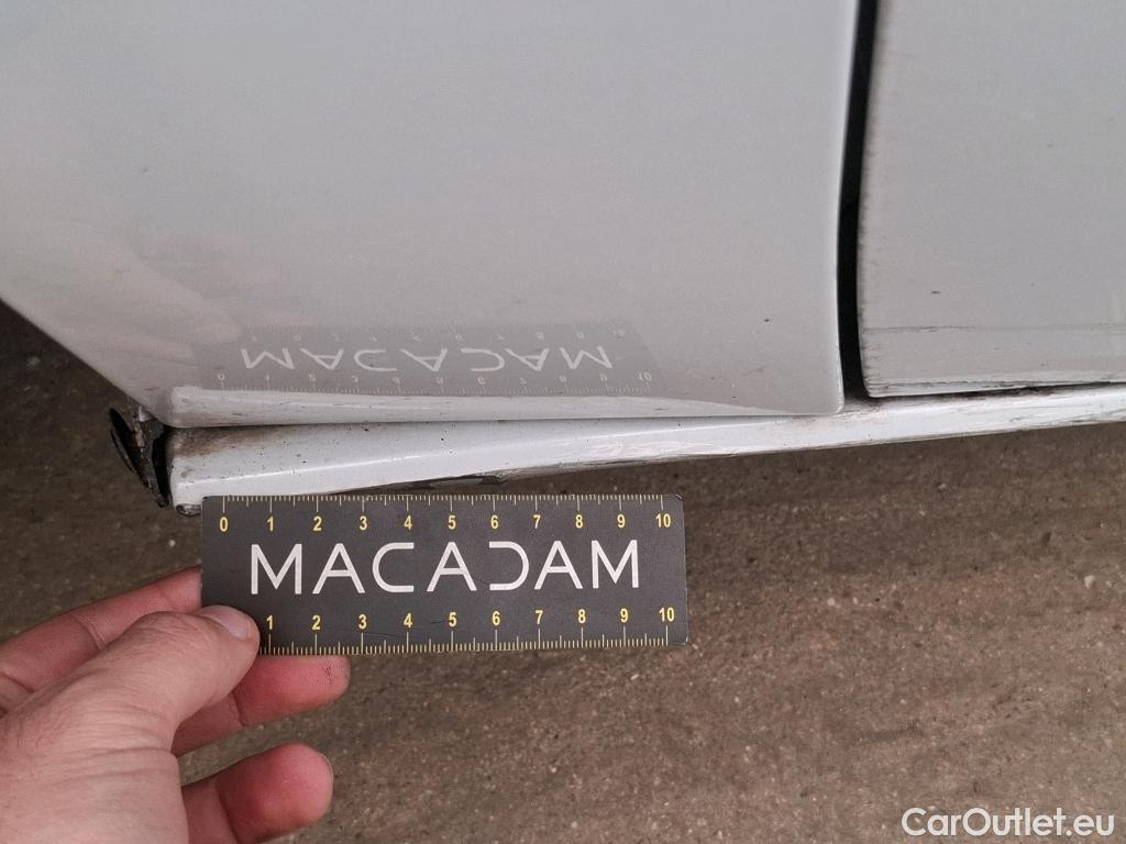  Mercedes  A-Klasse MERCEDES-BENZ Classe A Compact / 2018 / 5P / Berline A 180 d Business Line 8G-DCT #31