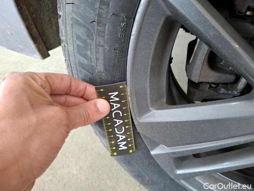  Peugeot  308  Active Pack 1.2 PureTech 130CV BVA8 E6d #35