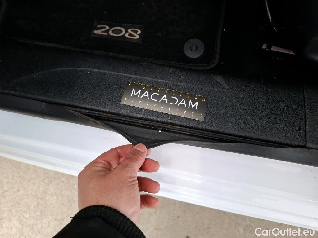  Peugeot  208  Active Business 1.2 80CV BVM5 E6dT #24