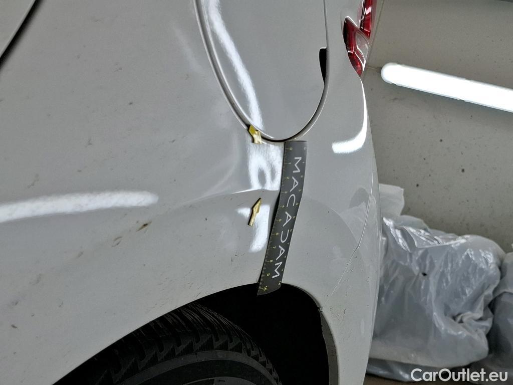  Peugeot  208  Active Business 1.2 80CV BVM5 E6dT #33