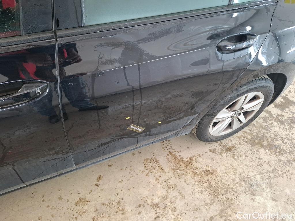  Volkswagen  Golf  VOLKSWAGEN / 2020 / 5P / Berline 1.5 eTSI OPF 130 DSG7 Life Busi #15