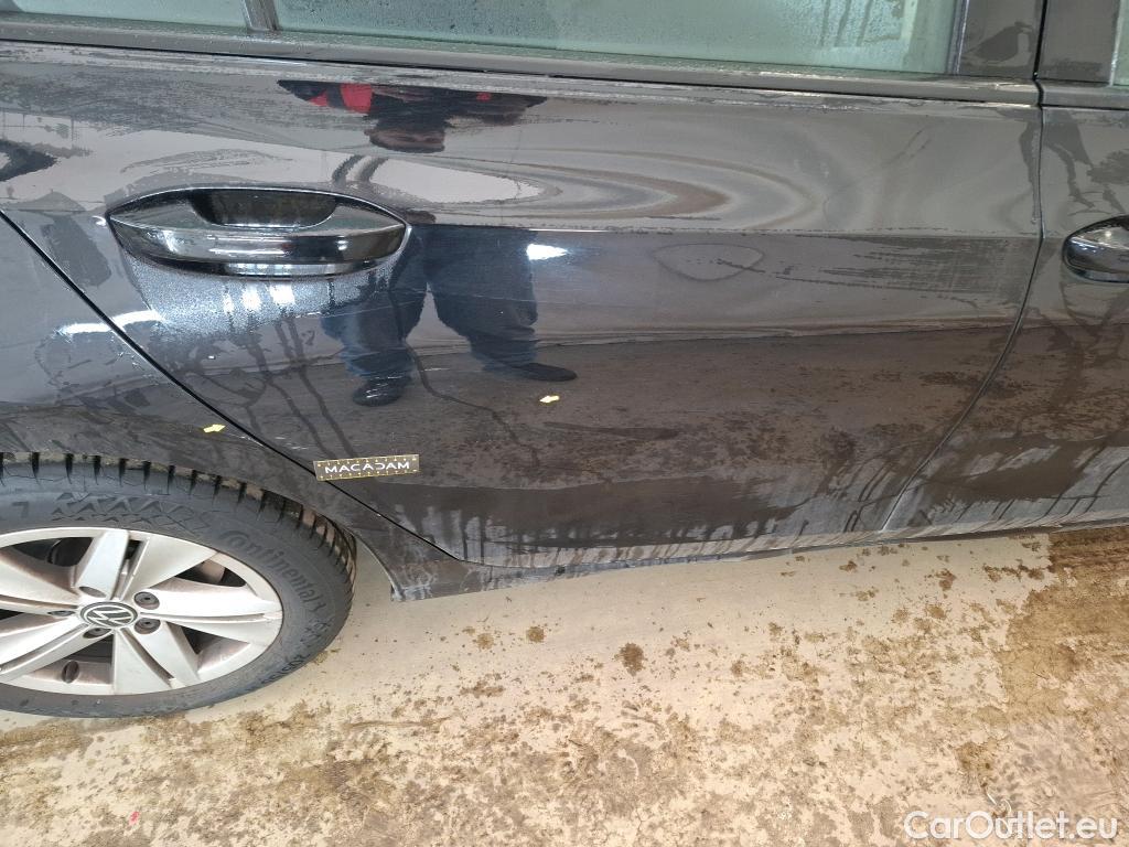  Volkswagen  Golf  VOLKSWAGEN / 2020 / 5P / Berline 1.5 eTSI OPF 130 DSG7 Life Busi #17