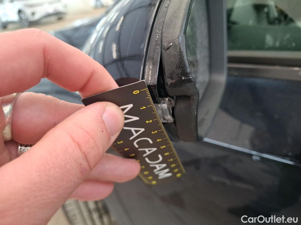  Volkswagen  Golf  VOLKSWAGEN / 2020 / 5P / Berline 1.5 eTSI OPF 130 DSG7 Life Busi #7