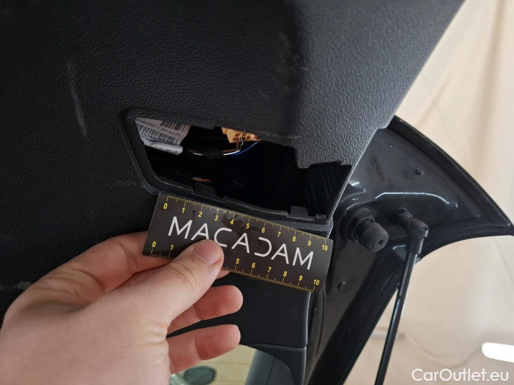  Volkswagen  Golf  VOLKSWAGEN / 2020 / 5P / Berline 1.5 eTSI OPF 130 DSG7 Life Busi #30