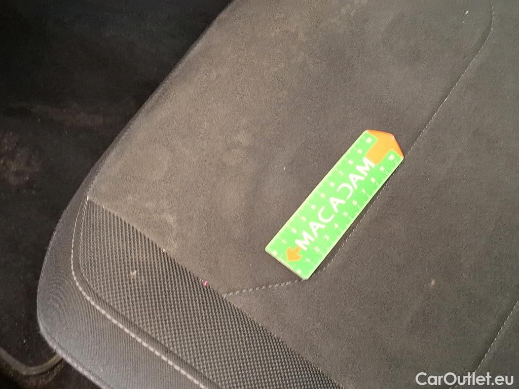  Volkswagen  Tiguan VOLKSWAGEN  / 2020 / 5P / SUV 1.5 TSI 150 DSG7 Elegance #30