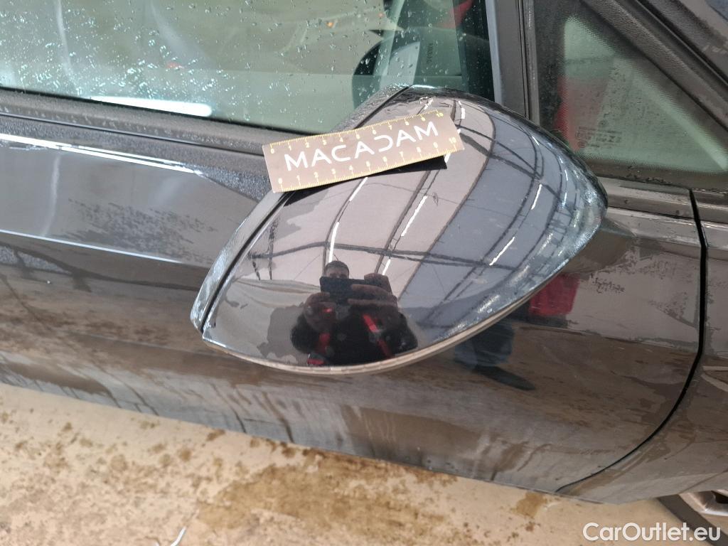  Volkswagen  Golf  VOLKSWAGEN / 2020 / 5P / Berline 1.5 eTSI OPF 130 DSG7 Life Busi #38