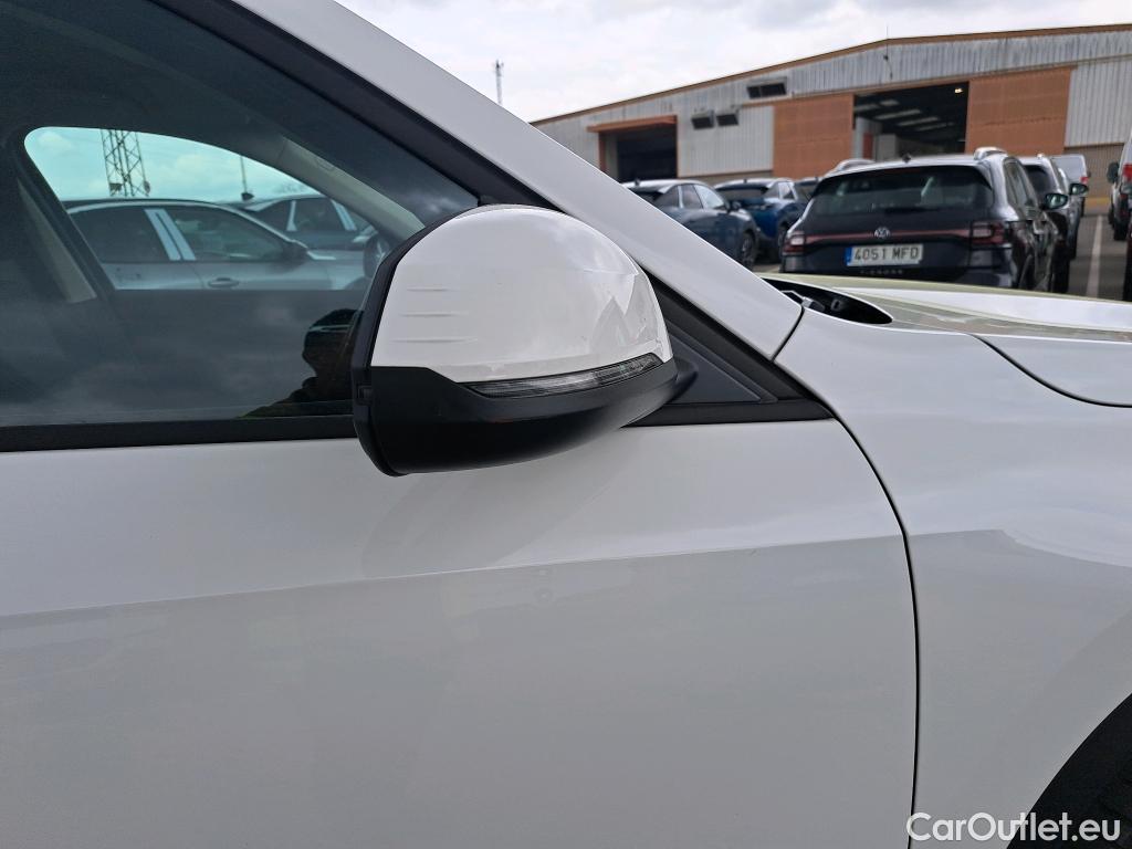  Bmw  X1 BMW  / 2022 / 5P / todoterreno sDrive18i #27