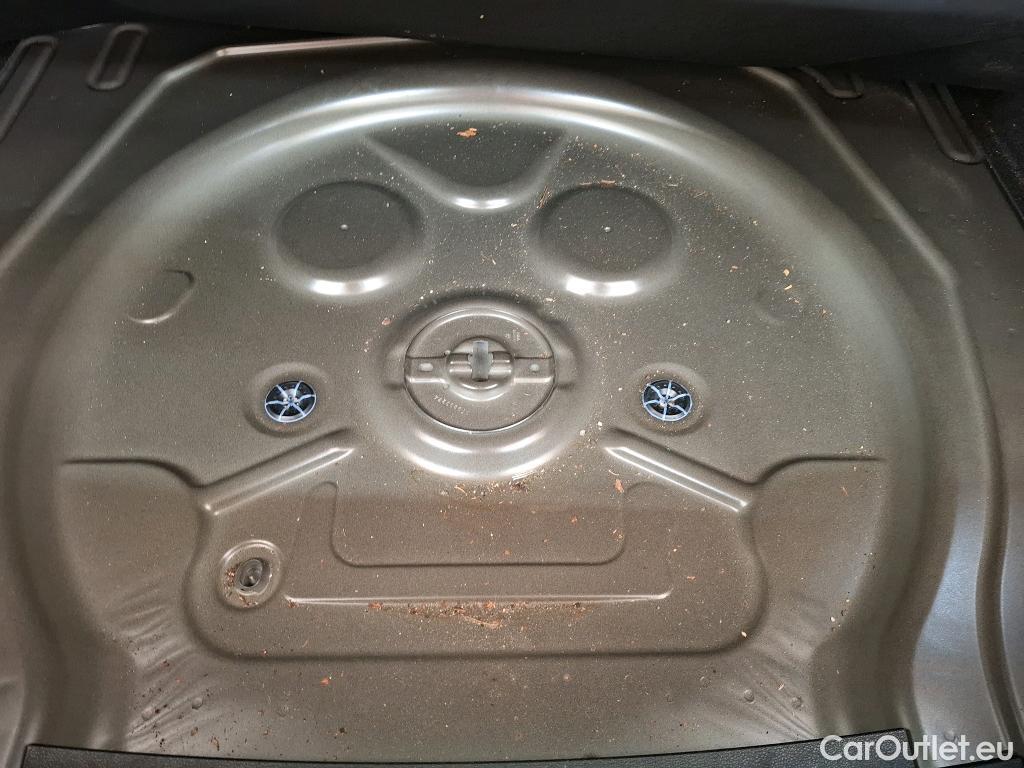  Volkswagen  Tiguan VOLKSWAGEN  / 2020 / 5P / SUV 1.5 TSI 150 DSG7 Elegance #26