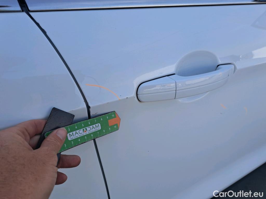  Ford  Kuga FORD  / 2016 / 5P / todoterreno 1.5 EcoBoost 88kW 4x2 Trend+ (CX) #2