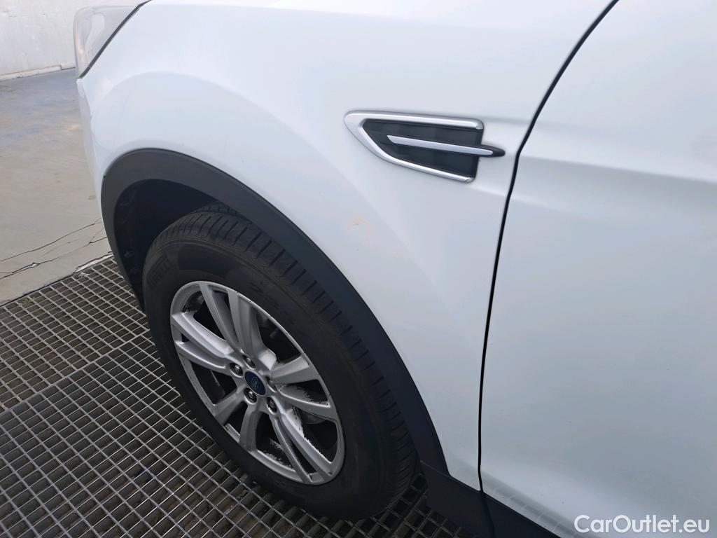  Ford  Kuga FORD  / 2016 / 5P / todoterreno 1.5 EcoBoost 88kW 4x2 Trend+ (CX) #13