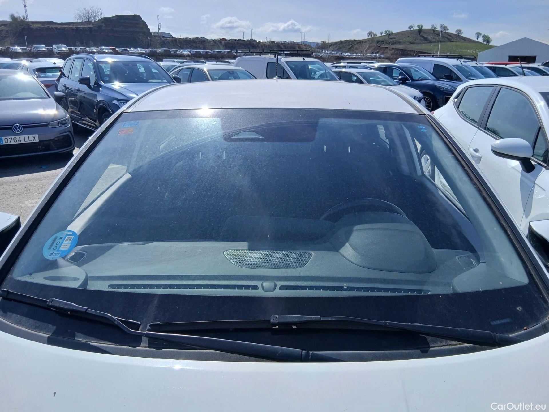  Hyundai  i20 HYUNDAI  / 2020 / 5P / berlina con portón 1.0 TGDI 74kW (100CV) 48V Essence #8