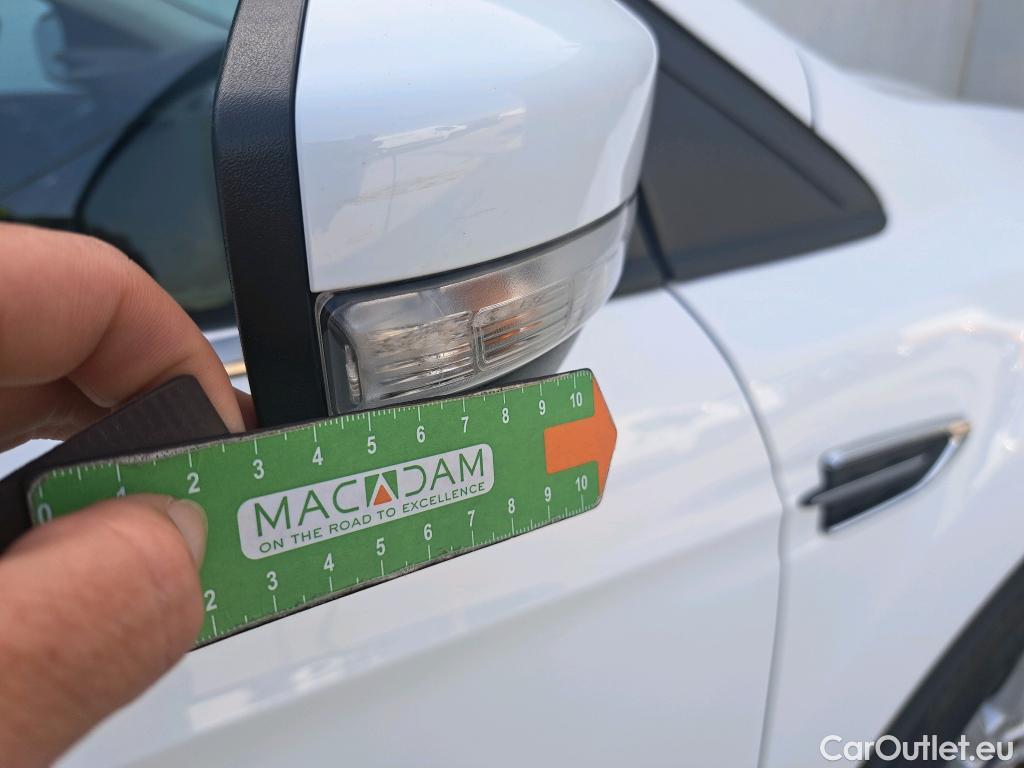  Ford  Kuga FORD  / 2016 / 5P / todoterreno 1.5 EcoBoost 88kW 4x2 Trend+ (CX) #29