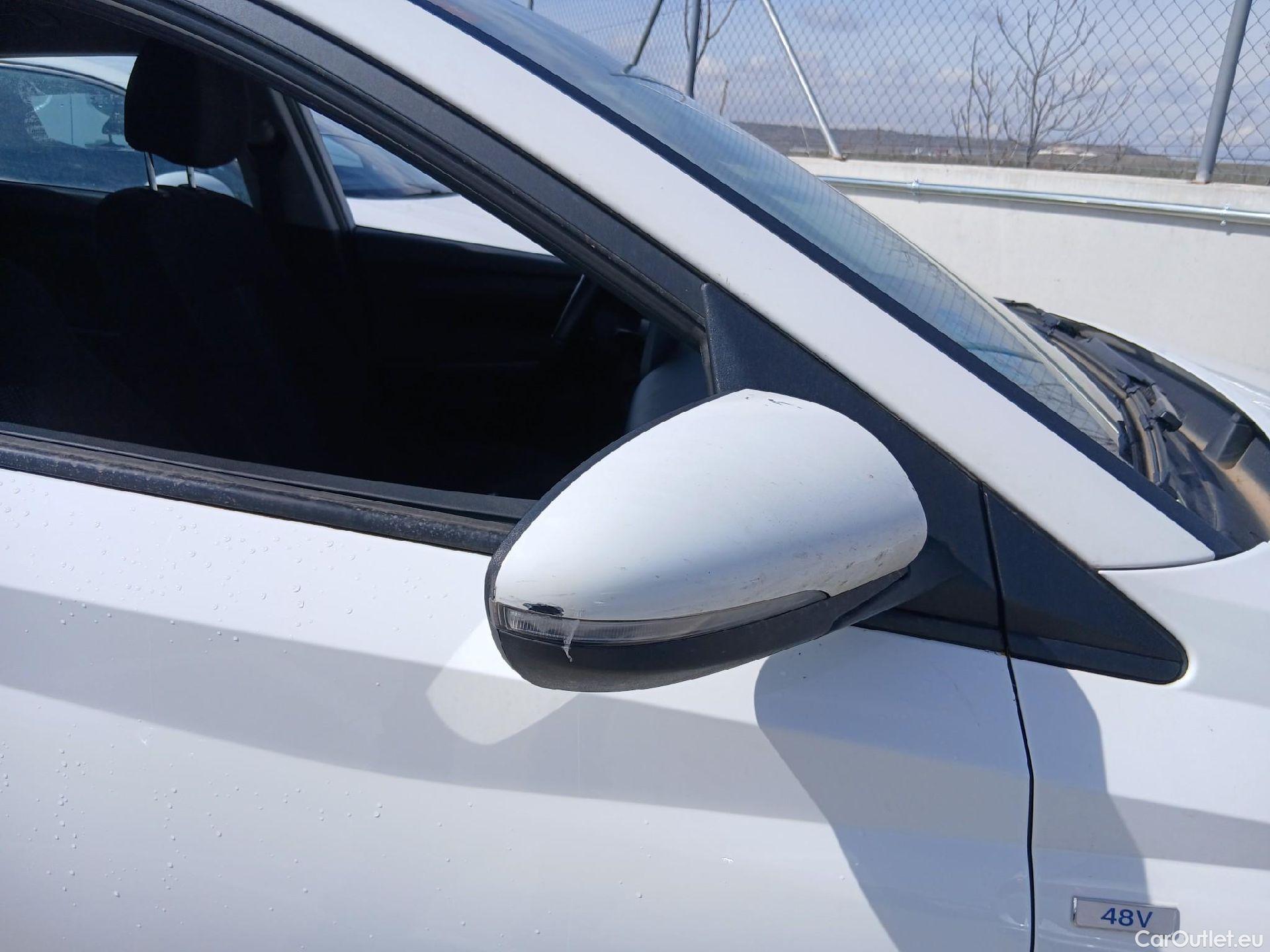  Hyundai  i20 HYUNDAI  / 2020 / 5P / berlina con portón 1.0 TGDI 74kW (100CV) 48V Essence #59