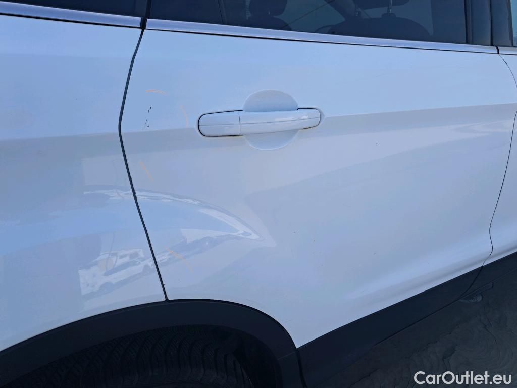  Ford  Kuga FORD  / 2016 / 5P / todoterreno 1.5 EcoBoost 88kW 4x2 Trend+ (CX) #3