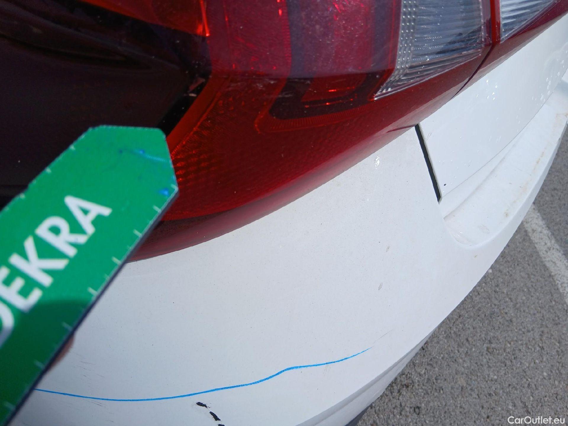  Hyundai  i20 HYUNDAI  / 2020 / 5P / berlina con portón 1.0 TGDI 74kW (100CV) 48V Essence #45