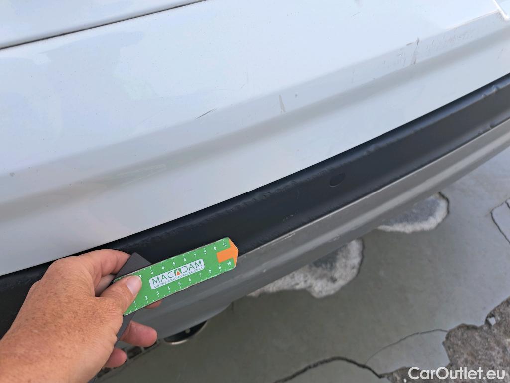  Ford  Kuga FORD  / 2016 / 5P / todoterreno 1.5 EcoBoost 88kW 4x2 Trend+ (CX) #8