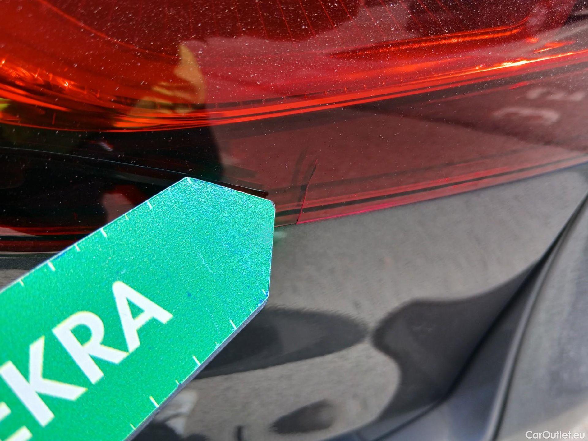  Mercedes  GLA Clase   250 4Matic (247.747)AMG AMG Line 225CV AT8 E6d #14