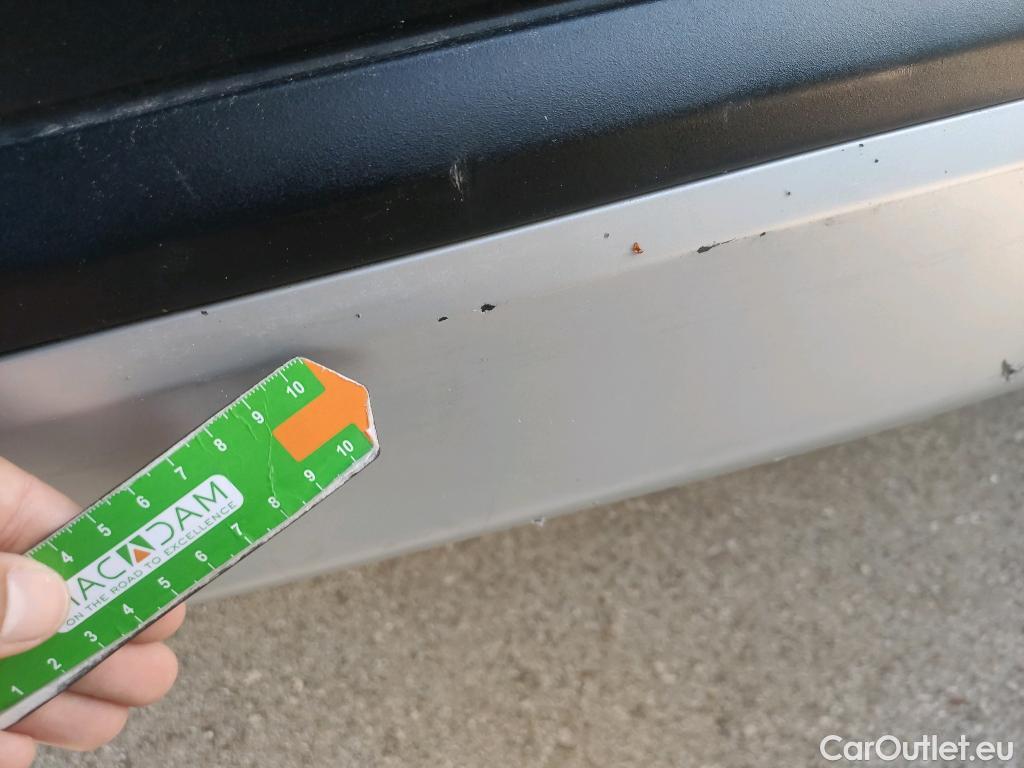  Land Rover  Discovery LAND ROVER  Sport / 2019 / 5P / todoterreno 1.5 I3 PHEV 300 PS AWD Auto SE #19