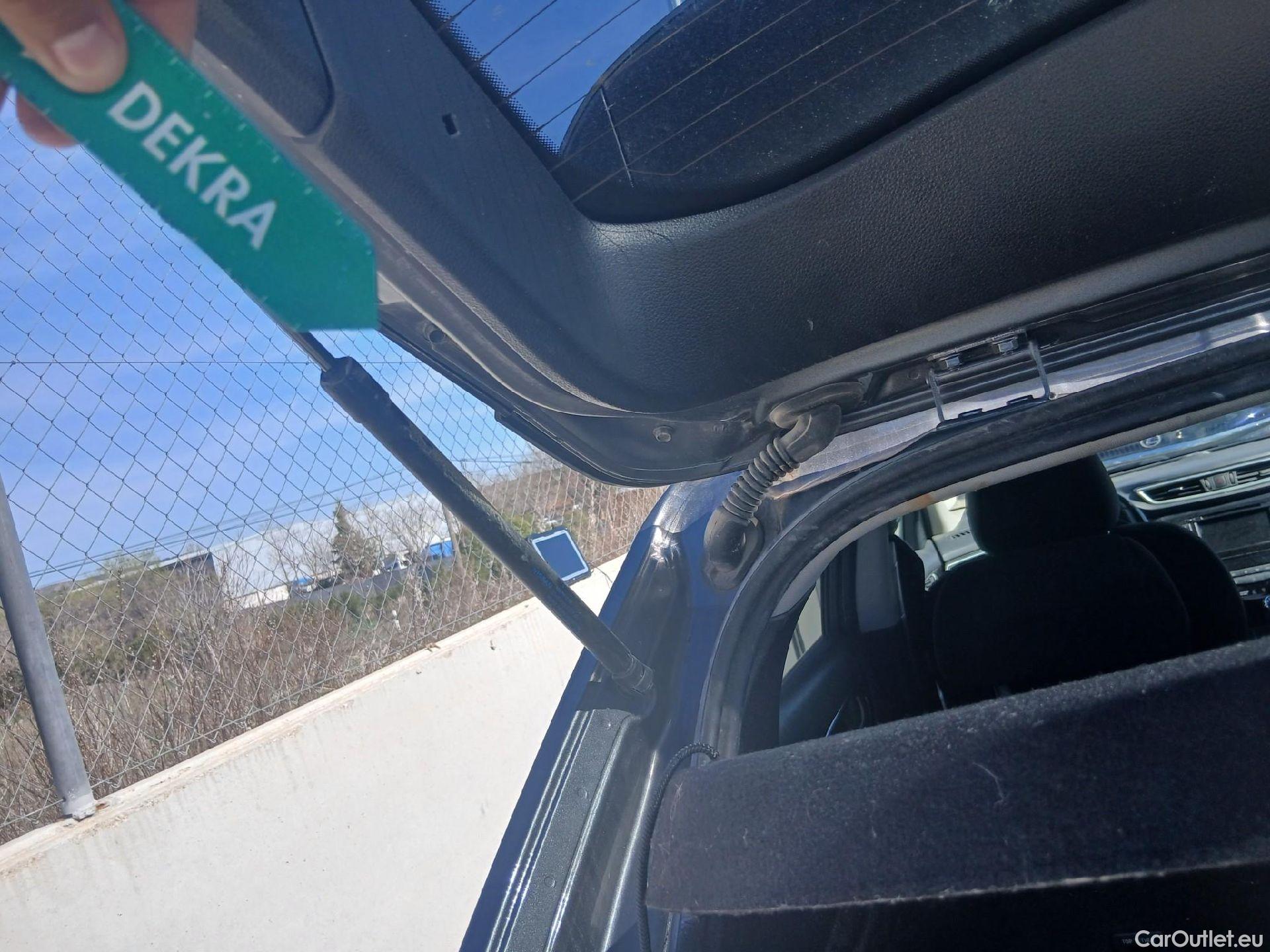  Nissan  Qashqai NISSAN  / 2017 / 5P / todoterreno DIG-T 103 kW (140 CV) E6D ACENTA #5