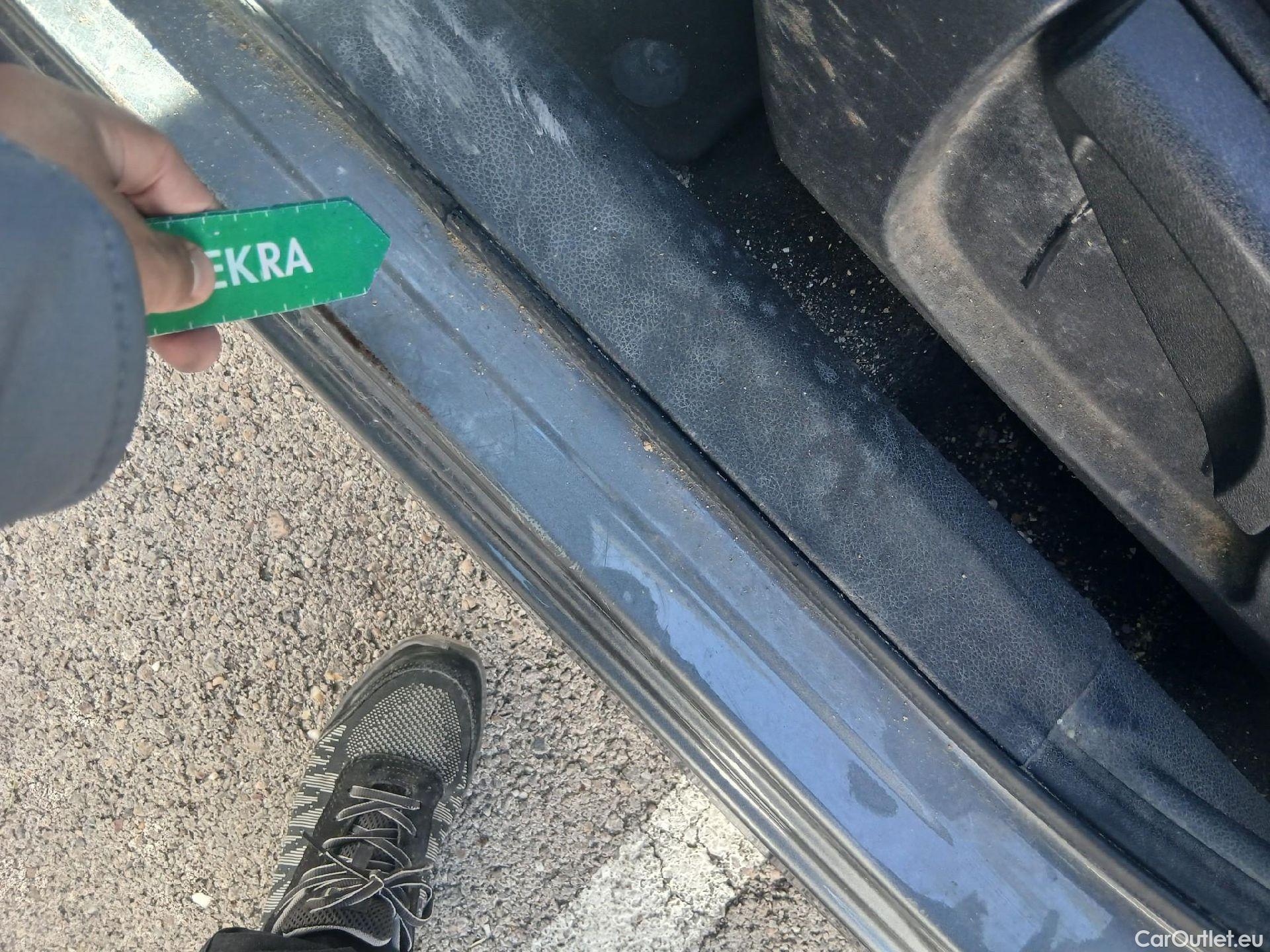  Nissan  Qashqai NISSAN  / 2017 / 5P / todoterreno DIG-T 103 kW (140 CV) E6D ACENTA #15