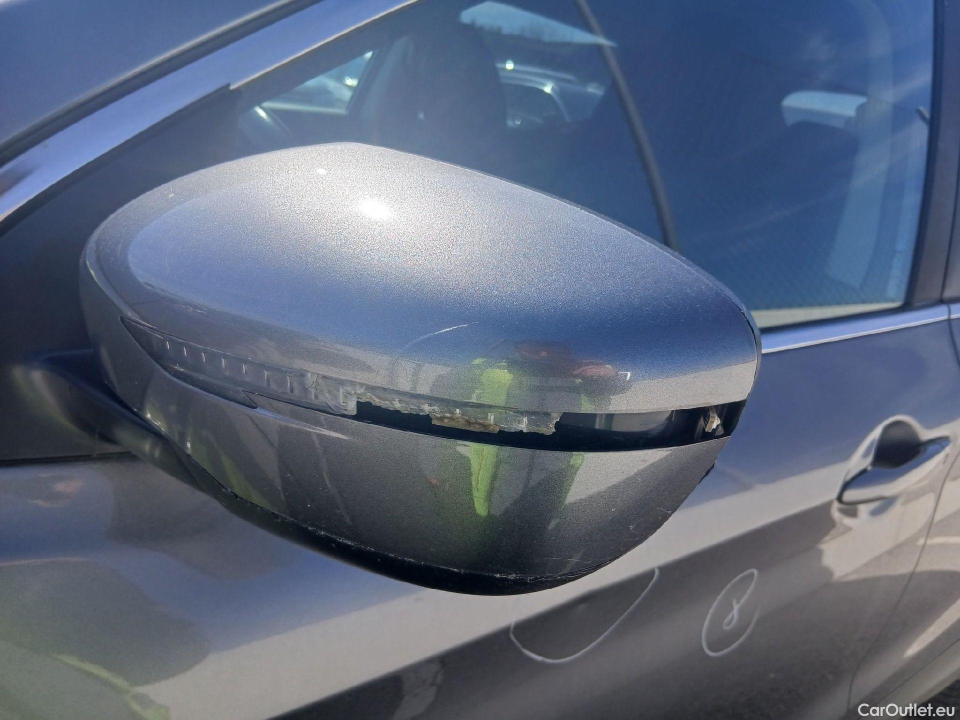  Nissan  Qashqai NISSAN  / 2017 / 5P / todoterreno DIG-T 103 kW (140 CV) E6D ACENTA #29