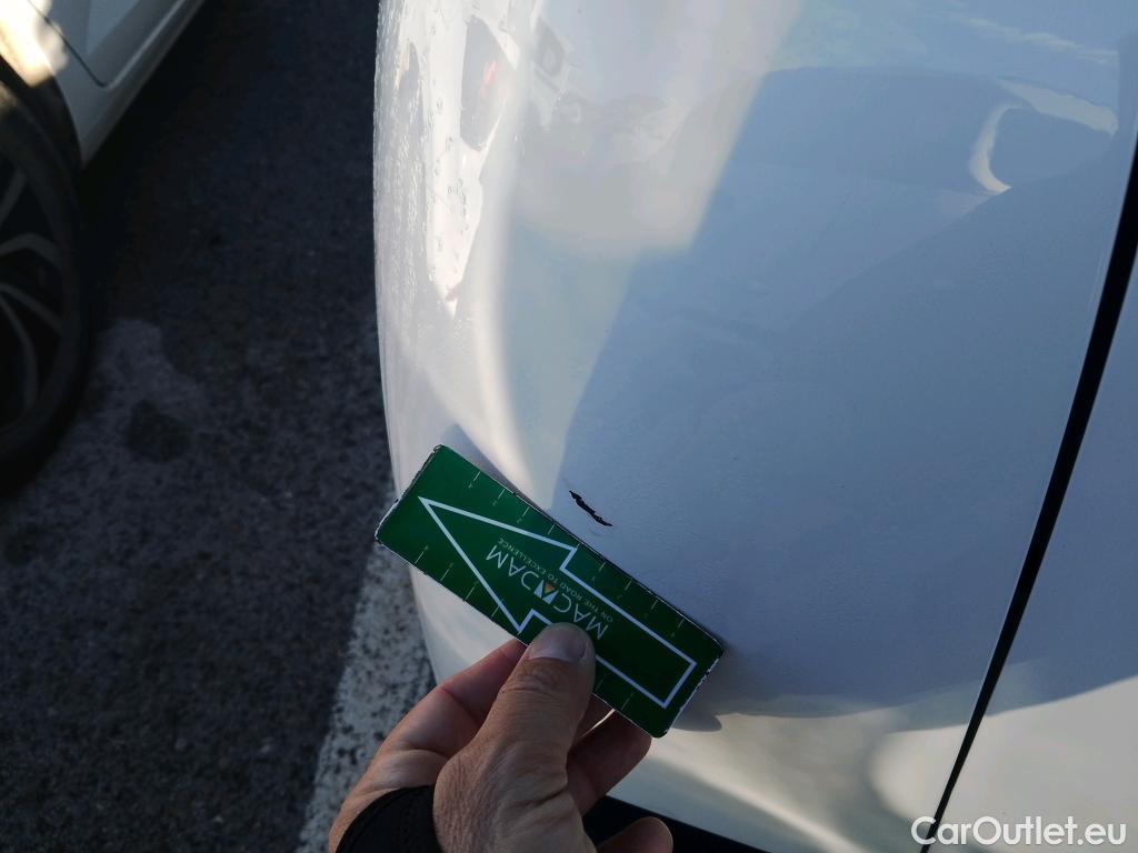  Peugeot  2008 PEUGEOT  / 2019 / 5P / todoterreno Active Pack BlueHDI 81kW (110CV) #12