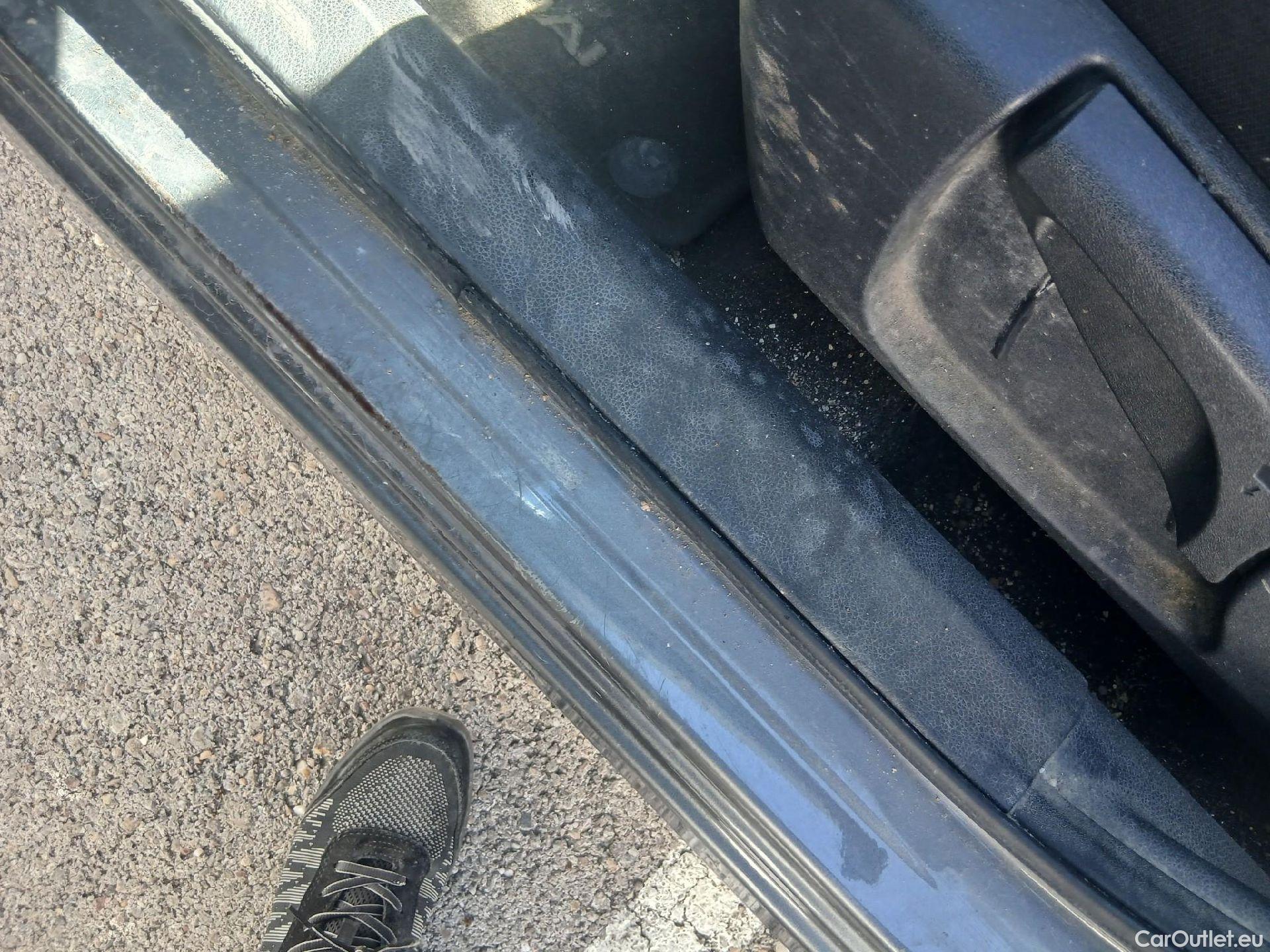  Nissan  Qashqai NISSAN  / 2017 / 5P / todoterreno DIG-T 103 kW (140 CV) E6D ACENTA #16