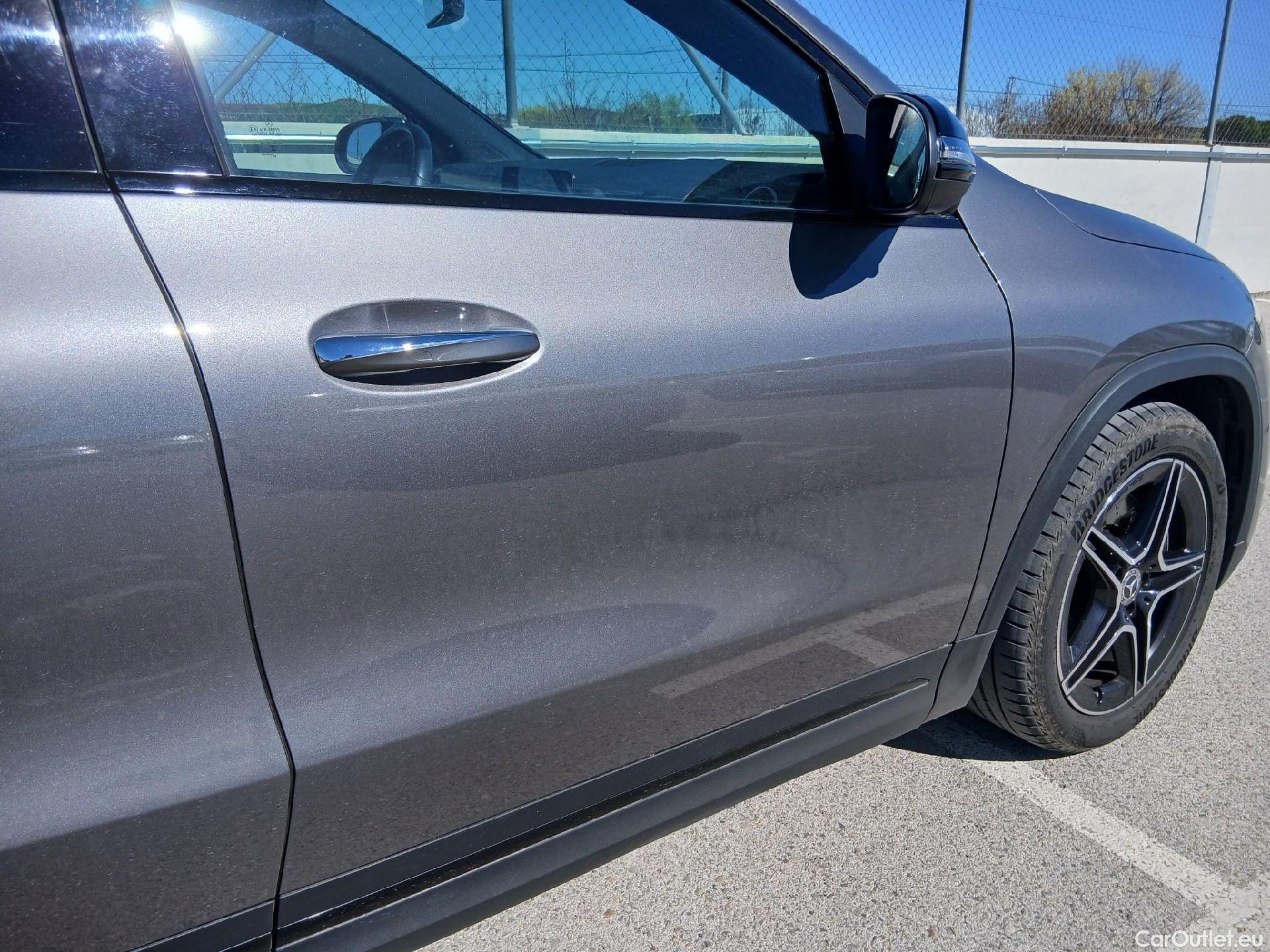  Mercedes  GLA Clase   250 4Matic (247.747)AMG AMG Line 225CV AT8 E6d #17