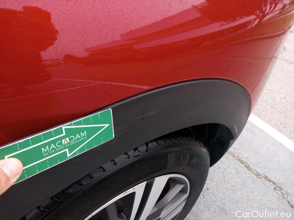  Peugeot  3008 PEUGEOT  / 2020 / 5P / todoterreno 1.2 PureTech 96KW S&S Allure Pack  #19