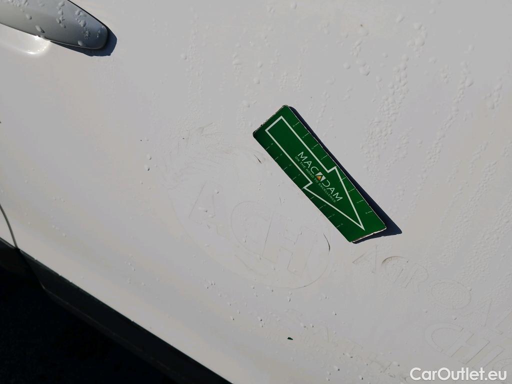  Peugeot  2008 PEUGEOT  / 2019 / 5P / todoterreno Active Pack BlueHDI 81kW (110CV) #6