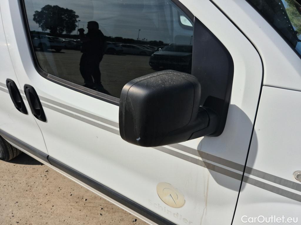  Fiat  Fiorino FIAT  / 2016 / 3P / furgón derivado de turismo Cargo Base 1.3 Mjet 59kW (80CV) E6 #53