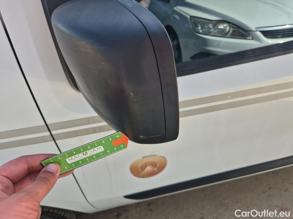  Fiat  Fiorino FIAT  / 2016 / 3P / furgón derivado de turismo Cargo Base 1.3 Mjet 59kW (80CV) E6 #58