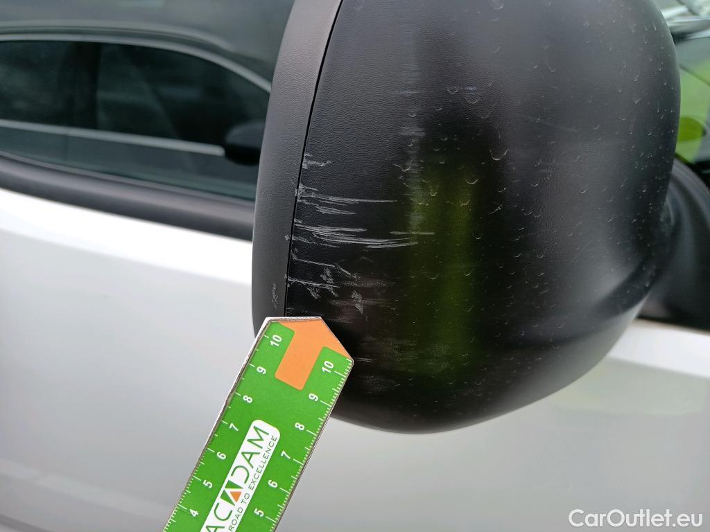  Citroen  Berlingo CITROEN  / 2018 / 4P / combi Talla M BlueHDi 100 S&S LIVE PACK BUSINE #46