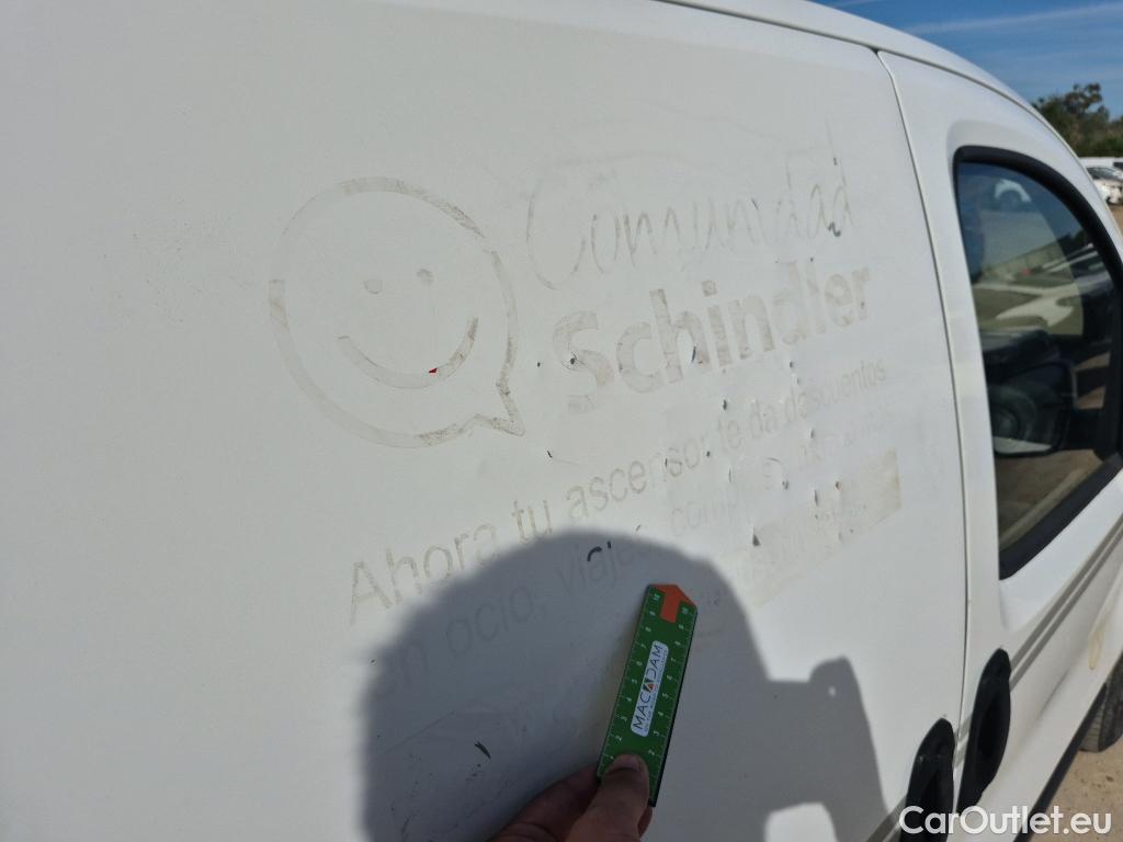  Fiat  Fiorino FIAT  / 2016 / 3P / furgón derivado de turismo Cargo Base 1.3 Mjet 59kW (80CV) E6 #11