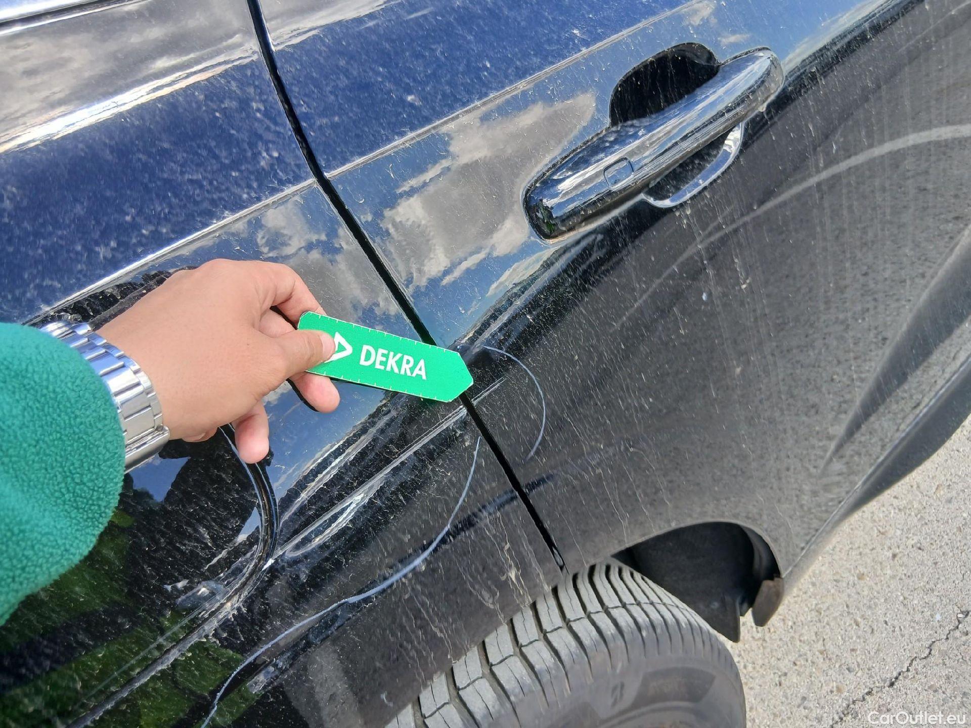  Volvo  XC60 VOLVO  / 2017 / 5P / todoterreno 2.0 B4 D AWD Momentum Pro Auto #18