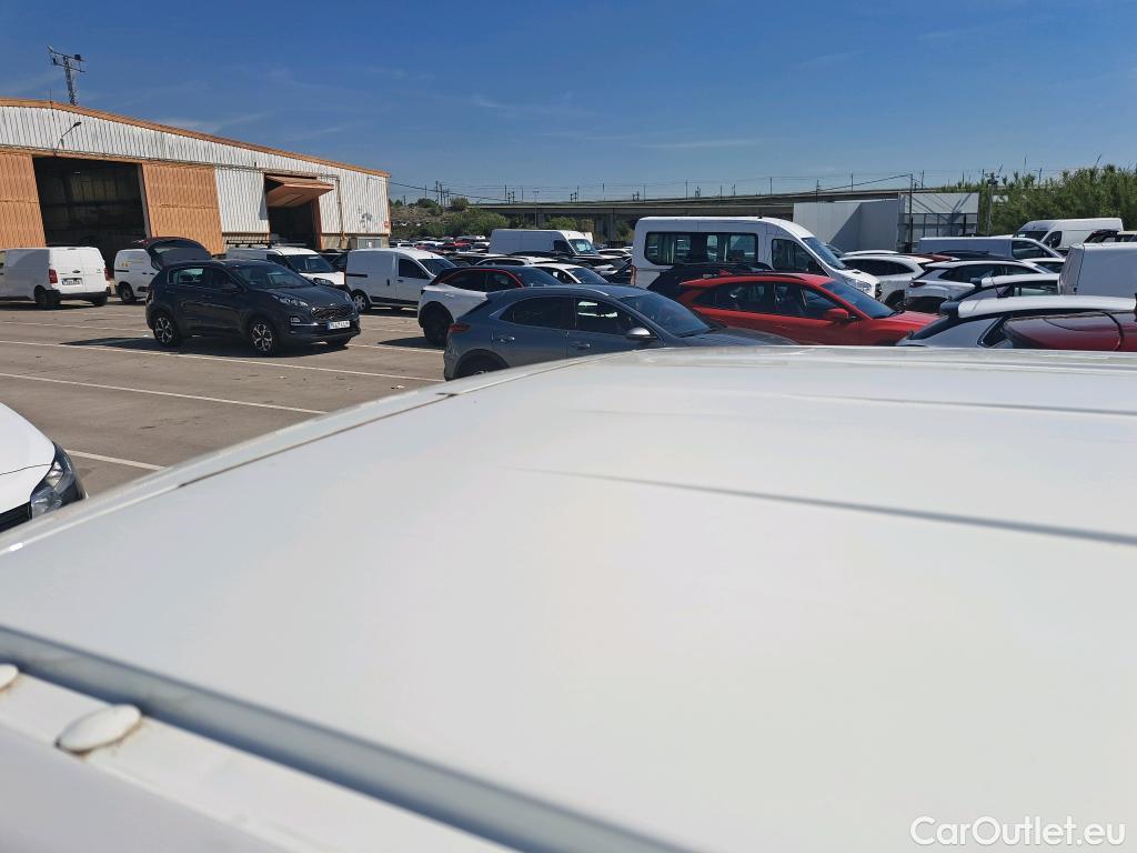  Fiat  Fiorino FIAT  / 2016 / 4P / combi Combi SX N1 1.3 Mjet 59kW (80CV) #7