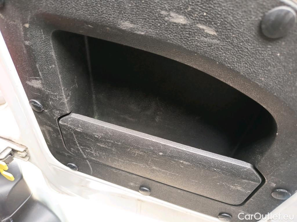  Citroen  Berlingo CITROEN  / 2018 / 4P / combi Talla M BlueHDi 100 S&S LIVE PACK BUSINE #33