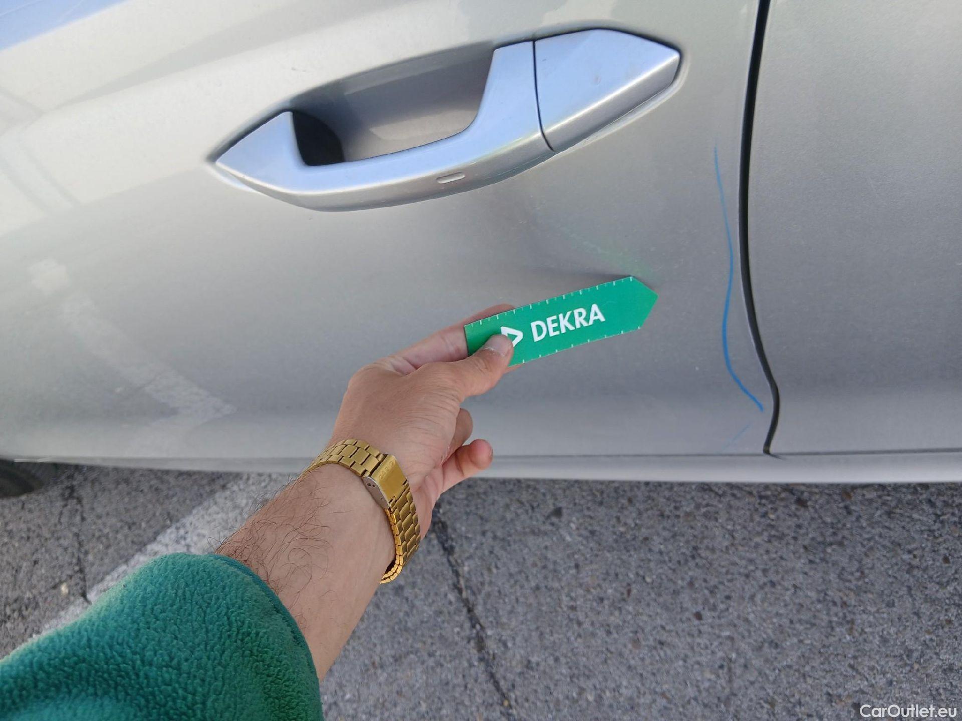  Skoda  Octavia SKODA  / 2020 / 5P / familiar Combi 2.0 TDI 110kW(150CV) DSG Ambition #19