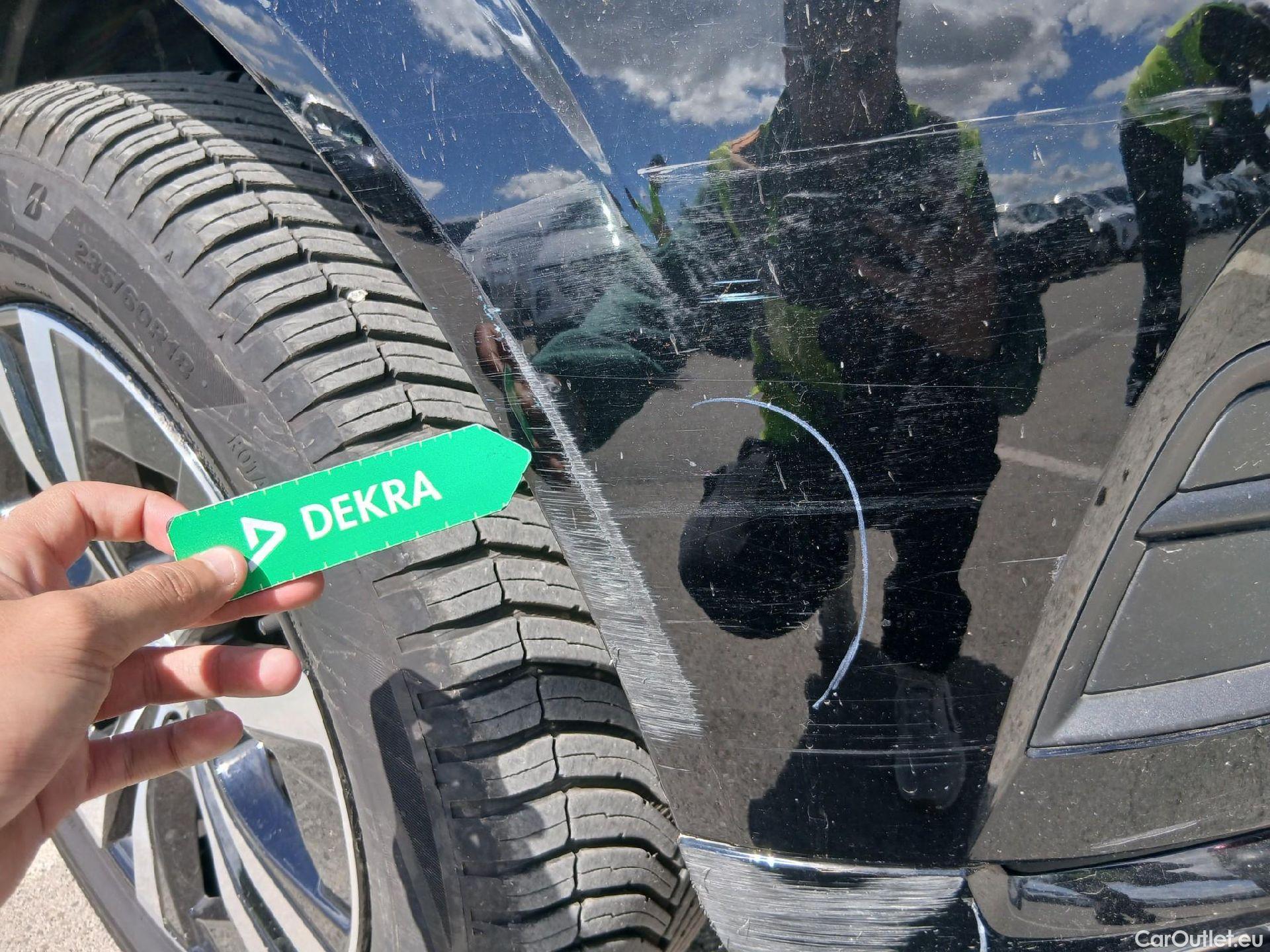  Volvo  XC60 VOLVO  / 2017 / 5P / todoterreno 2.0 B4 D AWD Momentum Pro Auto #3