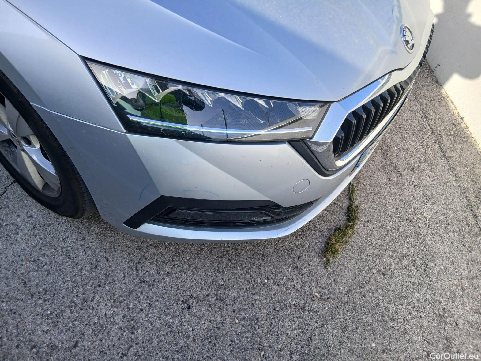  Skoda  Octavia SKODA  / 2020 / 5P / familiar Combi 2.0 TDI 110kW(150CV) DSG Ambition #7